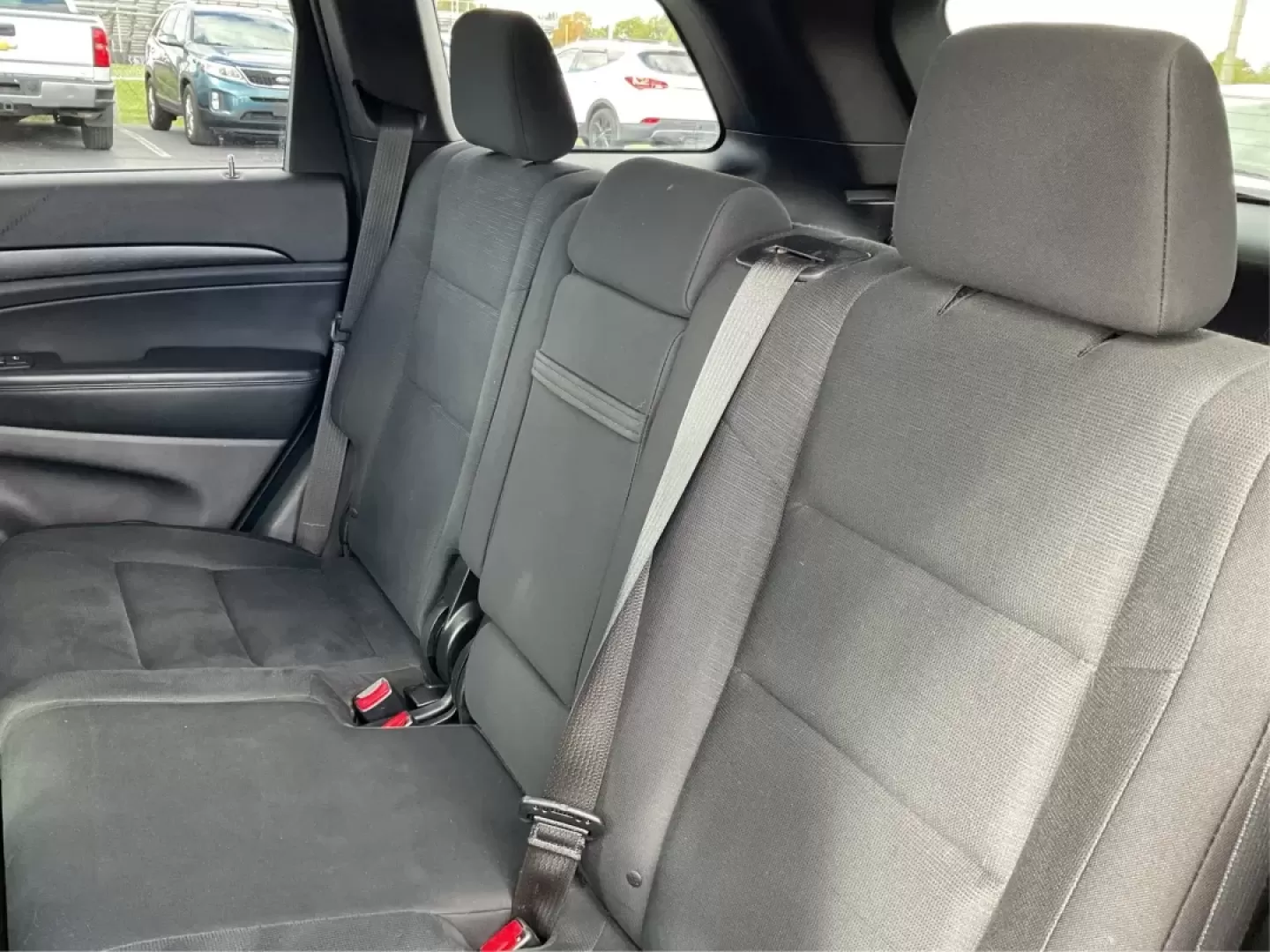 2017 Jeep Grand Cherokee Laredo 4x4 (1C4RJFAGXHC) with an Pentastar 3.6L V-6 DOHC engine, located at 8750 N County Rd 25A, Piqua, OH, 45356, (937) 908-9800, 40.164391, -84.232513 - **Adventure Awaits with This 2017 Jeep Grand Cherokee Laredo 4x4**<br /> <br /> Are you ready to elevate your lifestyle with a vehicle that embodies both adventure and everyday practicality? The 2017 Jeep Grand Cherokee Laredo 4x4 from Advantage Car and Credit in Piqua, OH, is perfect for those who - Photo#10