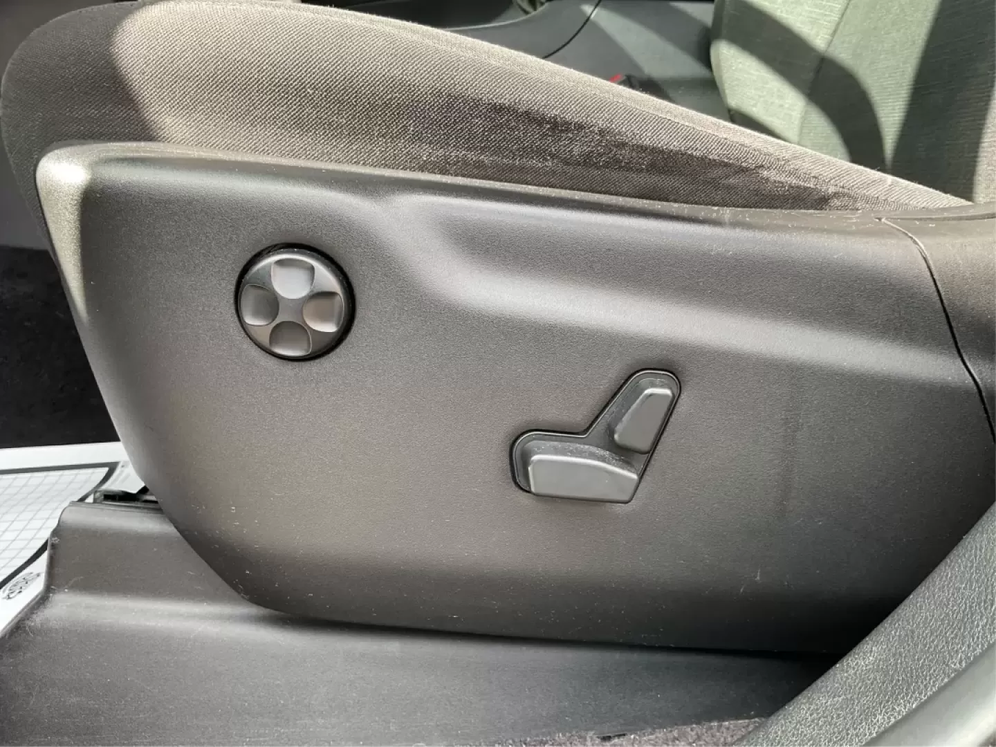 2017 Jeep Grand Cherokee Laredo 4x4 (1C4RJFAGXHC) with an Pentastar 3.6L V-6 DOHC engine, located at 8750 N County Rd 25A, Piqua, OH, 45356, (937) 908-9800, 40.164391, -84.232513 - **Adventure Awaits with This 2017 Jeep Grand Cherokee Laredo 4x4**<br /> <br /> Are you ready to elevate your lifestyle with a vehicle that embodies both adventure and everyday practicality? The 2017 Jeep Grand Cherokee Laredo 4x4 from Advantage Car and Credit in Piqua, OH, is perfect for those who - Photo#18