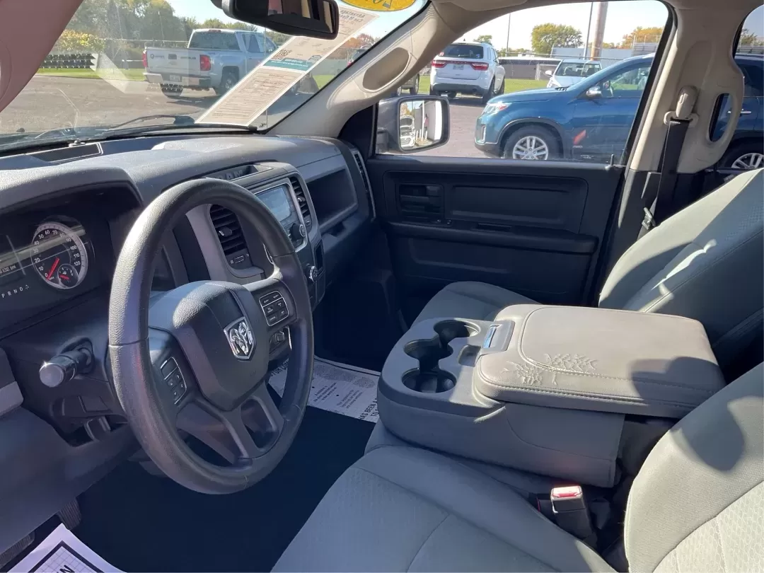 2015 Ram 1500 Express (1C6RR7FTXFS) with an 5.7L V8 OHV 16V engine, 6-Speed Automatic transmission, located at 4508 South Dixie Dr, Moraine, OH, 45439, (937) 908-9800, 39.689976, -84.218452 - Are you ready to take your adventures to the next level? Whether you're a growing family looking for a reliable vehicle for road trips, a commuter seeking comfort for daily drives, or an outdoor enthusiast needing a rugged companion for off-road excursions, the 2015 Ram 1500 Express Quad Cab is pois - Photo#9