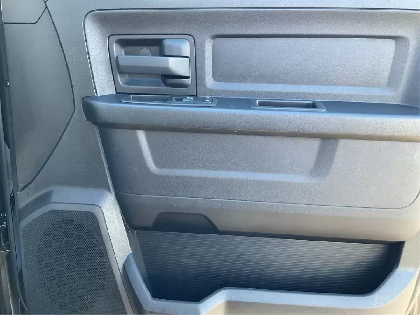 2015 Ram 1500 Express (1C6RR7FTXFS) with an 5.7L V8 OHV 16V engine, 6-Speed Automatic transmission, located at 8750 N County Rd 25A, Piqua, OH, 45356, (937) 908-9800, 40.164391, -84.232513 - Are you ready to take your adventures to the next level? Whether you're a growing family looking for a reliable vehicle for road trips, a commuter seeking comfort for daily drives, or an outdoor enthusiast needing a rugged companion for off-road excursions, the 2015 Ram 1500 Express Quad Cab is pois - Photo#18