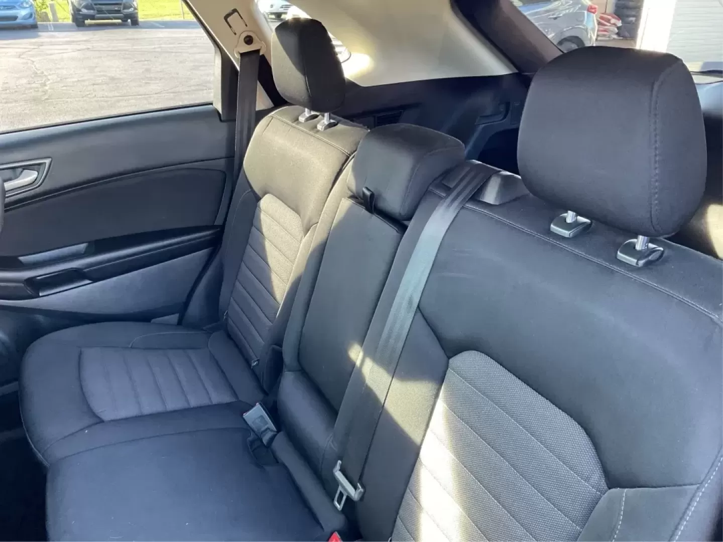 2015 Ford Edge SE (2FMTK4G93FB) with an Other engine, located at 1230 East Main St, Xenia, OH, 45385, (937) 908-9800, 39.688026, -83.910172 - **Discover Adventure with the 2015 Ford Edge SE at Advantage Car and Credit - Xenia, OH!**<br /> <br /> Are you ready to elevate your lifestyle? Whether you're commuting to work, shuttling the kids to school, or planning weekend adventures, the 2015 Ford Edge SE is the perfect companion for all your - Photo#10