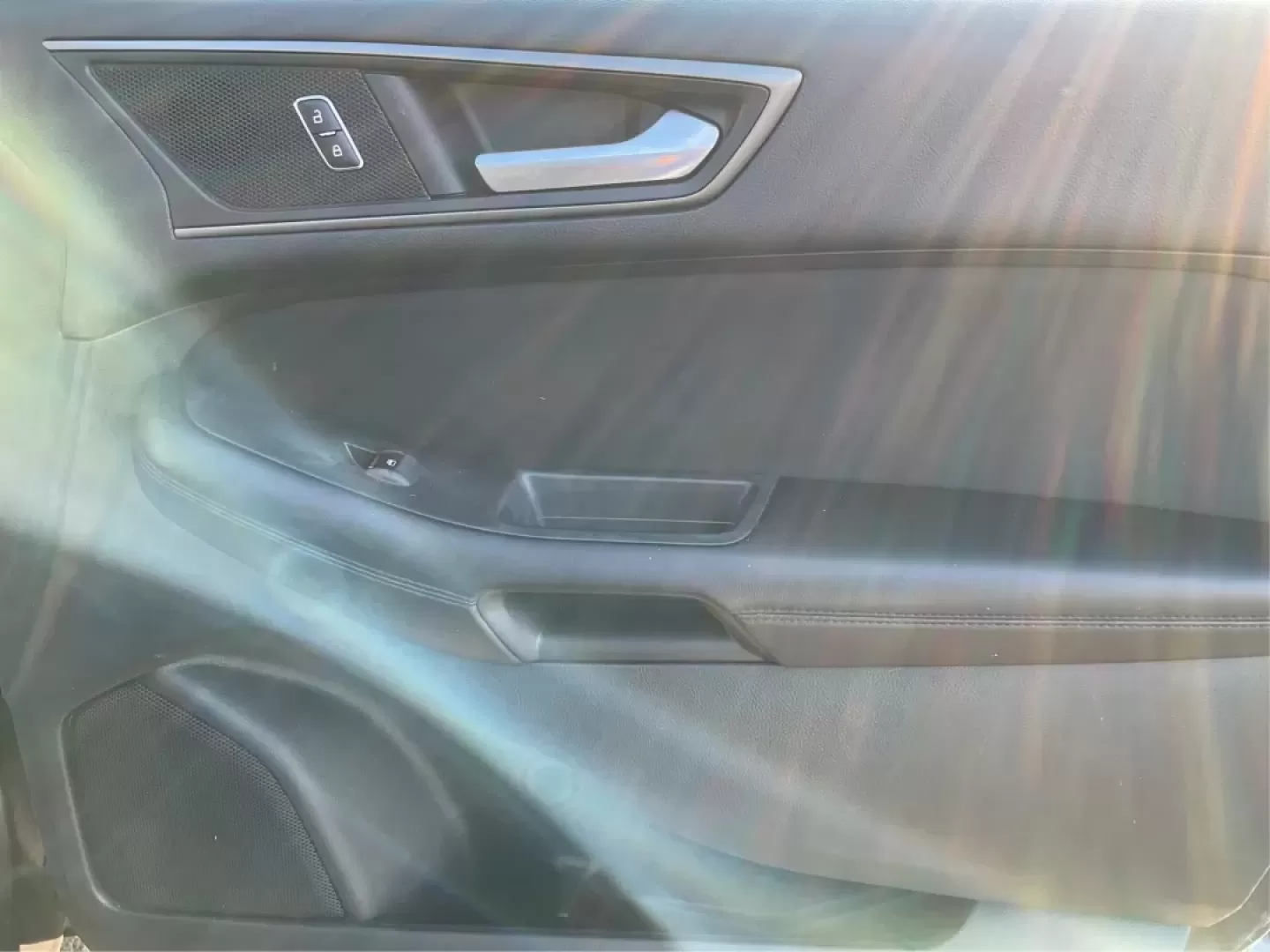 2015 Ford Edge SE (2FMTK4G93FB) with an Other engine, located at 1230 East Main St, Xenia, OH, 45385, (937) 908-9800, 39.688026, -83.910172 - **Discover Adventure with the 2015 Ford Edge SE at Advantage Car and Credit - Xenia, OH!**<br /> <br /> Are you ready to elevate your lifestyle? Whether you're commuting to work, shuttling the kids to school, or planning weekend adventures, the 2015 Ford Edge SE is the perfect companion for all your - Photo#19