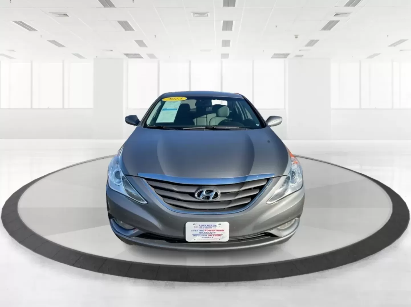 2013 Hyundai Sonata GLS (5NPEB4AC0DH) with an 2.4L I-4 gasoline direct injection engine, located at 8750 N County Rd 25A, Piqua, OH, 45356, (937) 908-9800, 40.164391, -84.232513 - **Drive Your Way to Adventure with the 2013 Hyundai Sonata GLS at Advantage Car and Credit - Piqua!**<br /> <br /> Are you seeking an affordable, stylish, and reliable sedan for your daily commute or weekend getaways? Look no further than the 2013 Hyundai Sonata GLS, available now at **Advantage Car - Photo#7