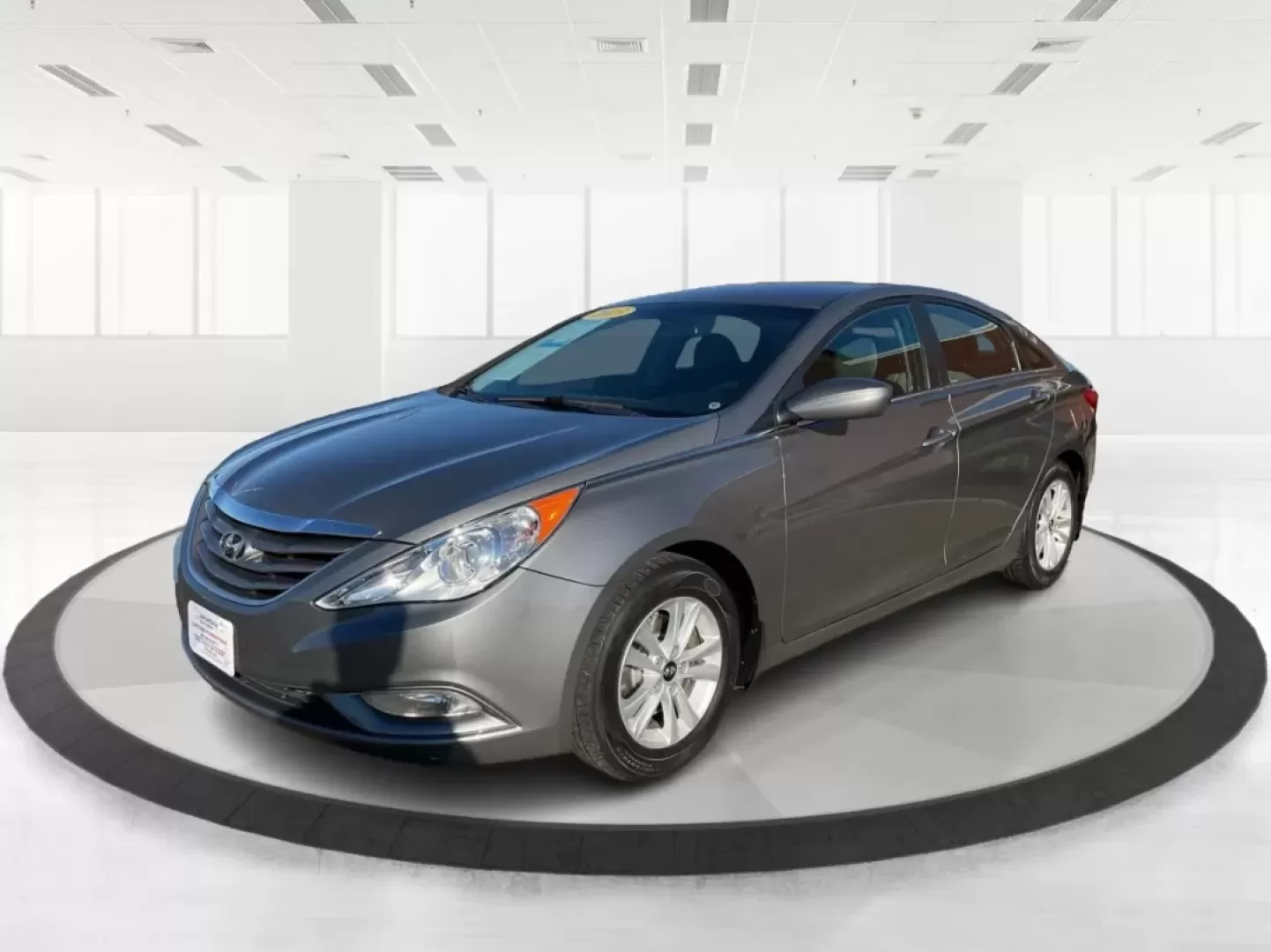 2013 Hyundai Sonata GLS (5NPEB4AC0DH) with an 2.4L I-4 gasoline direct injection engine, located at 8750 N County Rd 25A, Piqua, OH, 45356, (937) 908-9800, 40.164391, -84.232513 - **Drive Your Way to Adventure with the 2013 Hyundai Sonata GLS at Advantage Car and Credit - Piqua!**<br /> <br /> Are you seeking an affordable, stylish, and reliable sedan for your daily commute or weekend getaways? Look no further than the 2013 Hyundai Sonata GLS, available now at **Advantage Car - Photo#8