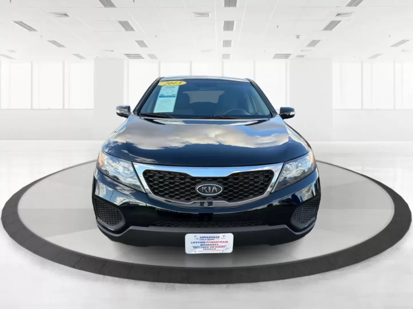 2013 Kia Sorento LX (5XYKT3A15DG) with an 2.4L I-4 DOHC engine, located at 4508 South Dixie Dr, Moraine, OH, 45439, (937) 908-9800, 39.689976, -84.218452 - **Adventure Awaits with the 2013 Kia Sorento LX at Advantage Car and Credit - Moraine!**<br /> <br /> Are you ready for your next family road trip or weekend adventure? The 2013 Kia Sorento LX is the perfect SUV that offers comfort, versatility, and reliability for any lifestyle. Whether you're navi - Photo#7