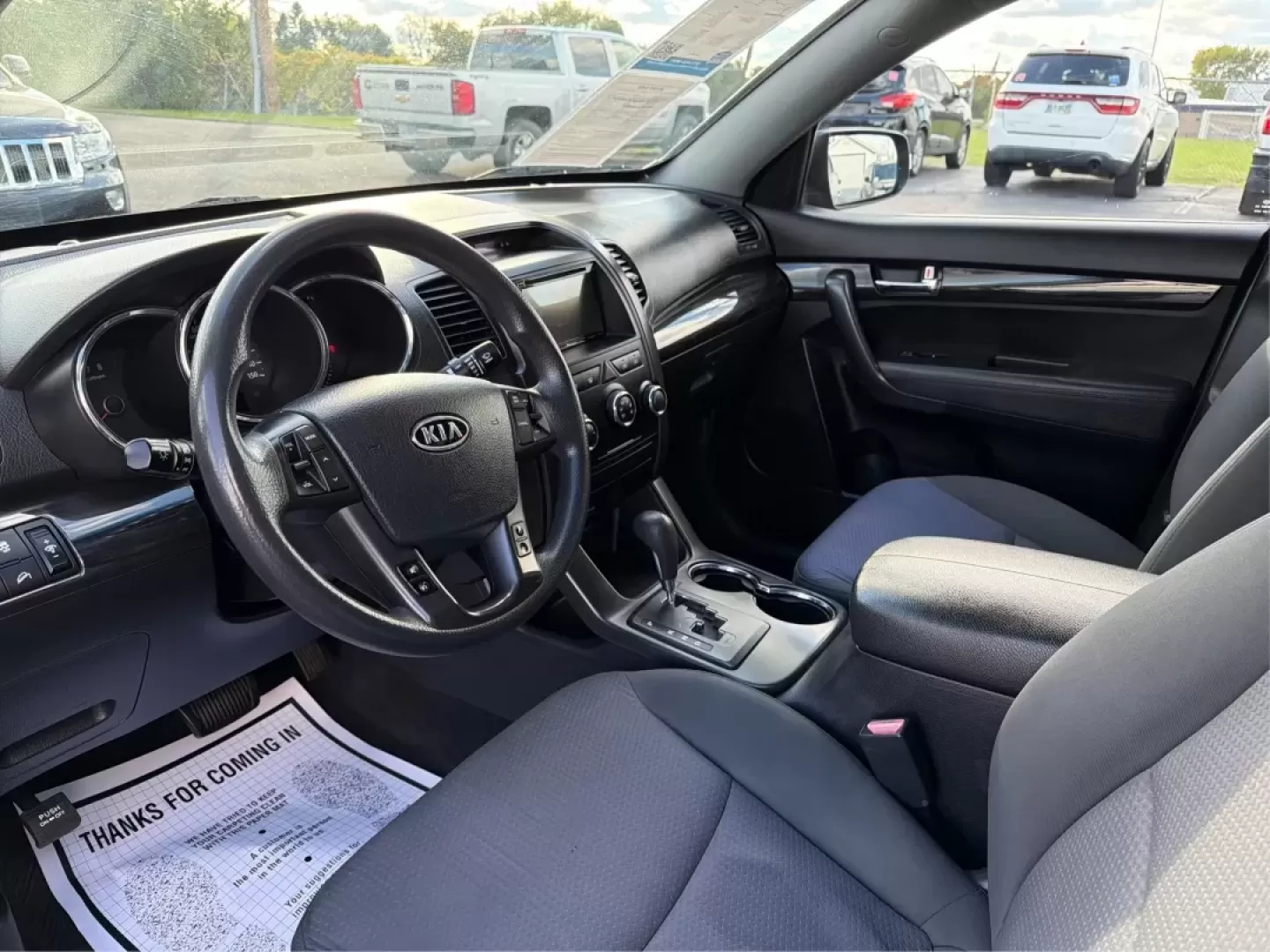 2013 Kia Sorento LX (5XYKT3A15DG) with an 2.4L I-4 DOHC engine, located at 4508 South Dixie Dr, Moraine, OH, 45439, (937) 908-9800, 39.689976, -84.218452 - **Adventure Awaits with the 2013 Kia Sorento LX at Advantage Car and Credit - Moraine!**<br /> <br /> Are you ready for your next family road trip or weekend adventure? The 2013 Kia Sorento LX is the perfect SUV that offers comfort, versatility, and reliability for any lifestyle. Whether you're navi - Photo#9