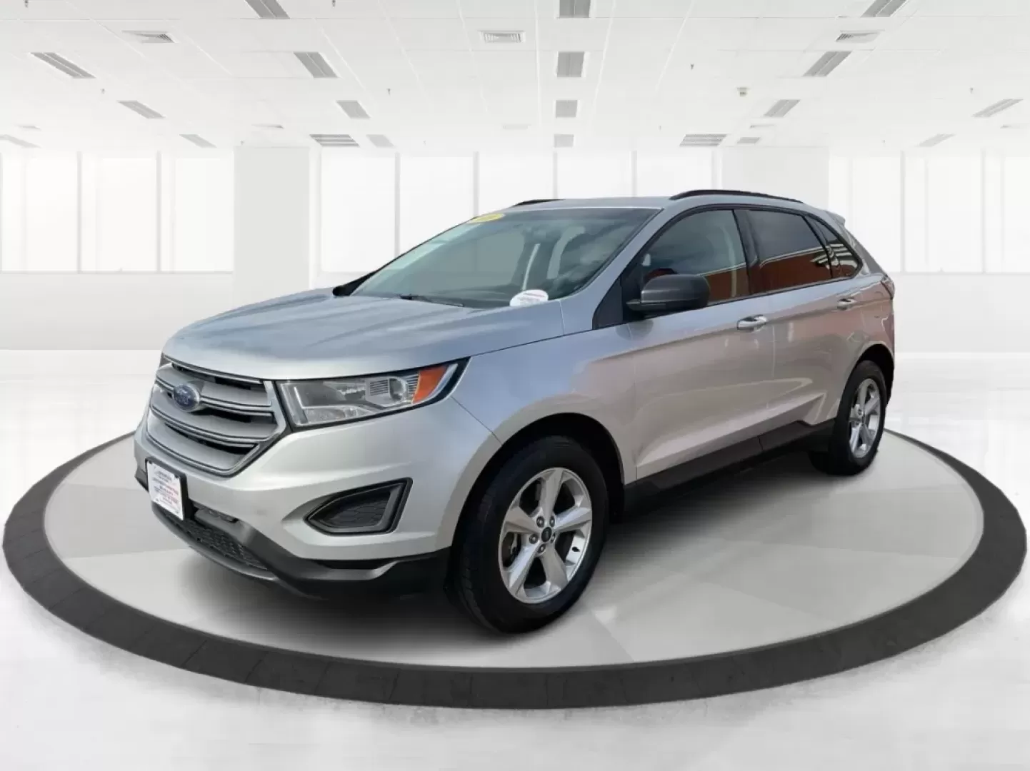2016 Ford Edge SE (2FMPK4G9XGB) with an EcoBoost 2L I-4 gasoline direct injection engine, located at 1230 East Main St, Xenia, OH, 45385, (937) 908-9800, 39.688026, -83.910172 - Rev up your lifestyle with the perfect blend of style, comfort, and utility that the 2016 Ford Edge SE offers! If you're looking for a reliable SUV that seamlessly fits into your busy life-whether it's taking the kids to school, embarking on family adventures, or handling your daily commute-this veh - Photo#8