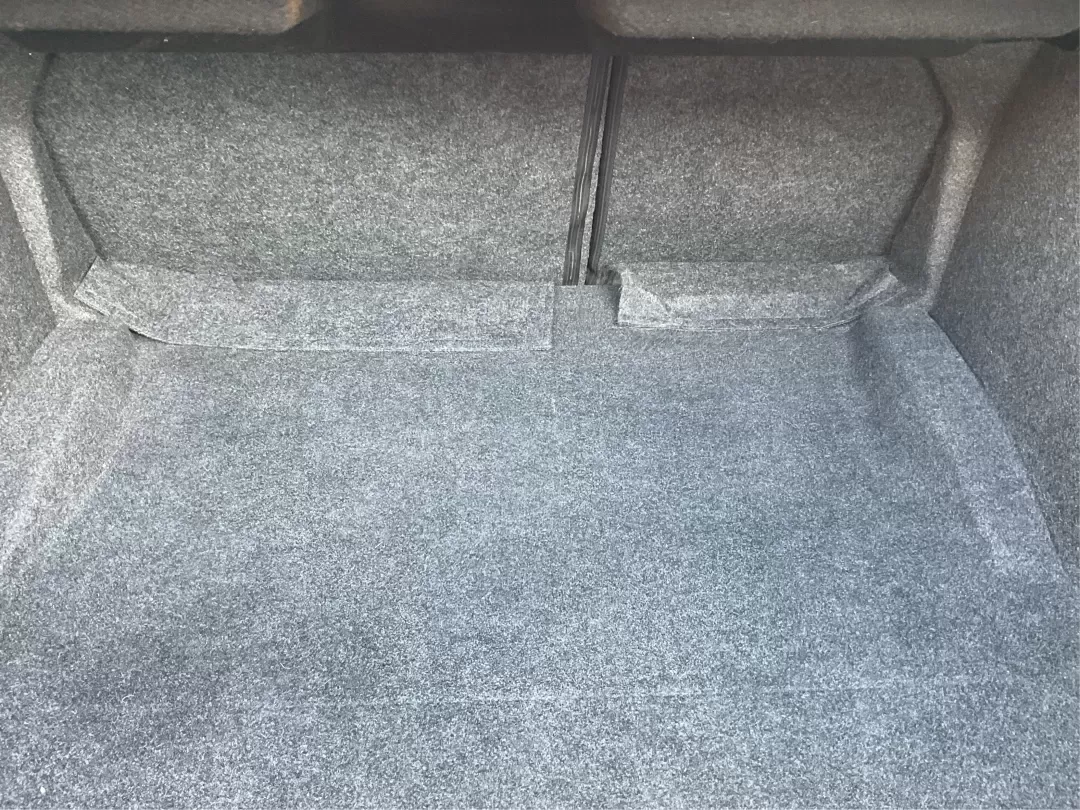 2015 Dodge Challenger SXT Plus (2C3CDZBG5FH) with an 3.6L V-6 DOHC engine, located at 1230 East Main St, Xenia, OH, 45385, (937) 908-9800, 39.688026, -83.910172 - Unleash your inner muscle car enthusiast with this striking 2015 Dodge Challenger SXT Plus, available now at Advantage Car and Credit in New Carlisle, OH! With its powerful yet efficient 3.6L V-6 DOHC engine, this coupe is perfect for weekend adventures, cruising down scenic routes, or standing out - Photo#12