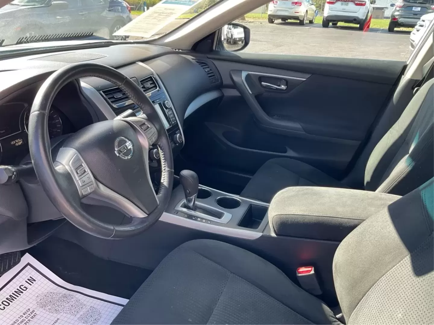 2015 Nissan Altima 2.5 SV (1N4AL3AP8FC) with an 2.5L I-4 DOHC engine, located at 401 Woodman Dr, Riverside, OH, 45431, (937) 908-9800, 39.760899, -84.123421 - **Elevate Your Everyday Life with the 2015 Nissan Altima 2.5 SV from Advantage Car and Credit - Riverside!**<br /> <br /> If you're searching for a vehicle that seamlessly blends comfort, style, and practicality, look no further than this stunning 2015 Nissan Altima 2.5 SV. Perfect for budget-consci - Photo#9