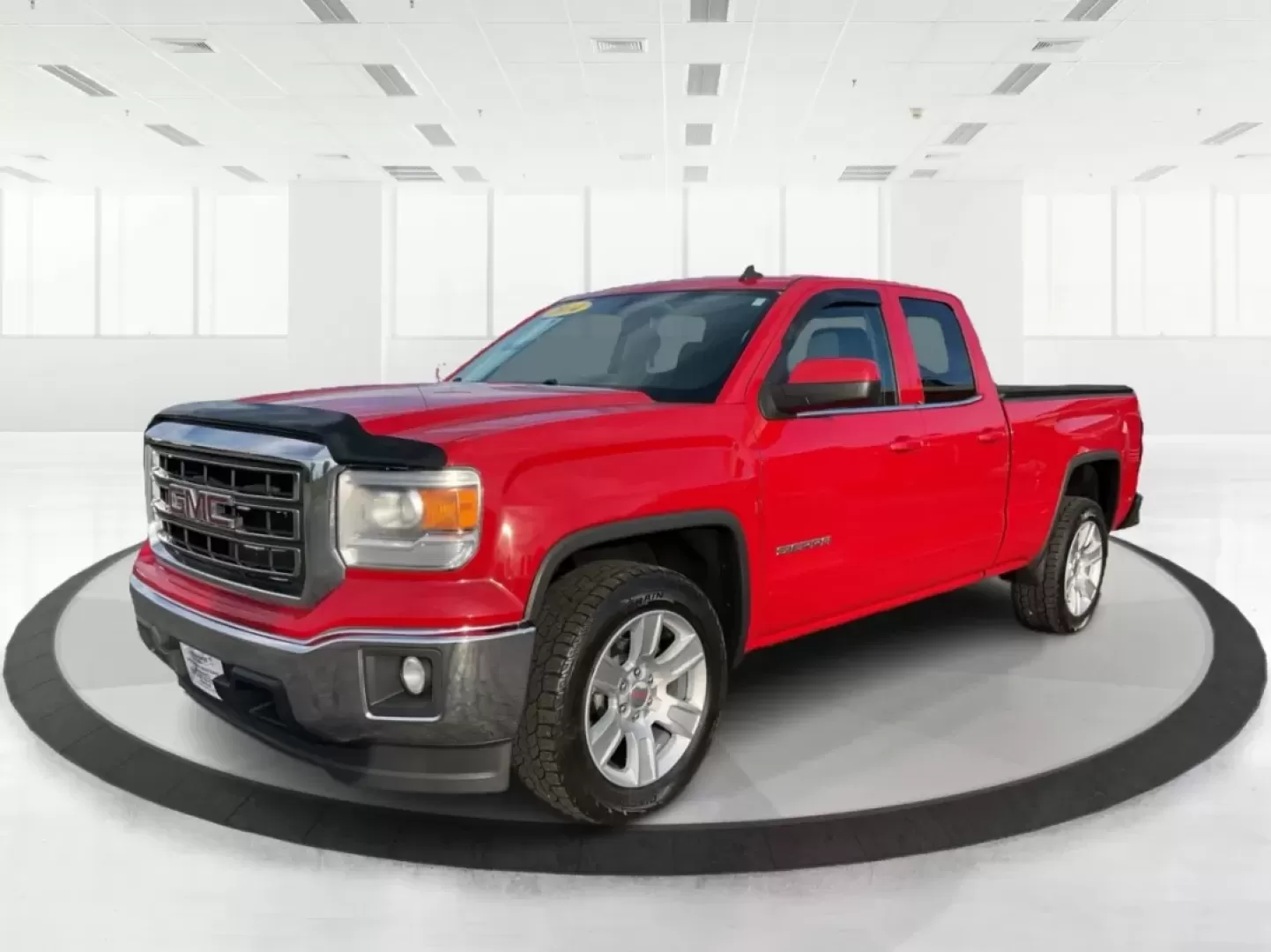 2014 GMC Sierra 1500 SLE (1GTR1UECXEZ) with an Other engine, located at 1184 Kauffman Ave, Fairborn, OH, 45324, (937) 908-9800, 39.807072, -84.030914 - **Unleash Adventure with the 2014 GMC Sierra 1500 at Advantage Car and Credit - Troy, OH!**<br /> <br /> Are you ready to elevate your everyday adventures? Whether you're a busy professional seeking a reliable commuter, a growing family in need of ample space, or an outdoor enthusiast looking for a - Photo#8