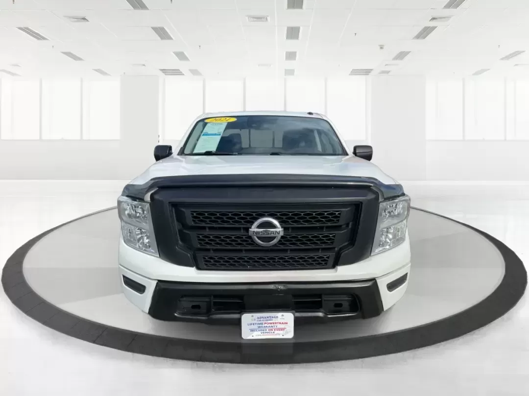 2021 Nissan TITAN Crew Cab S 4x4 (1N6AA1EC4MN) with an Endurance 5.6L V-8 gasoline direct injection engine, 9A transmission, located at 4508 South Dixie Dr, Moraine, OH, 45439, (937) 908-9800, 39.689976, -84.218452 - Discover ultimate versatility and rugged capability with this 2021 Nissan TITAN Crew Cab S 4x4, now available at Advantage Car and Credit in Piqua, OH. Whether you're navigating the bustling streets of Piqua or heading out for weekend adventures, this truck is designed to adapt to your lifestyle. Pe - Photo#7