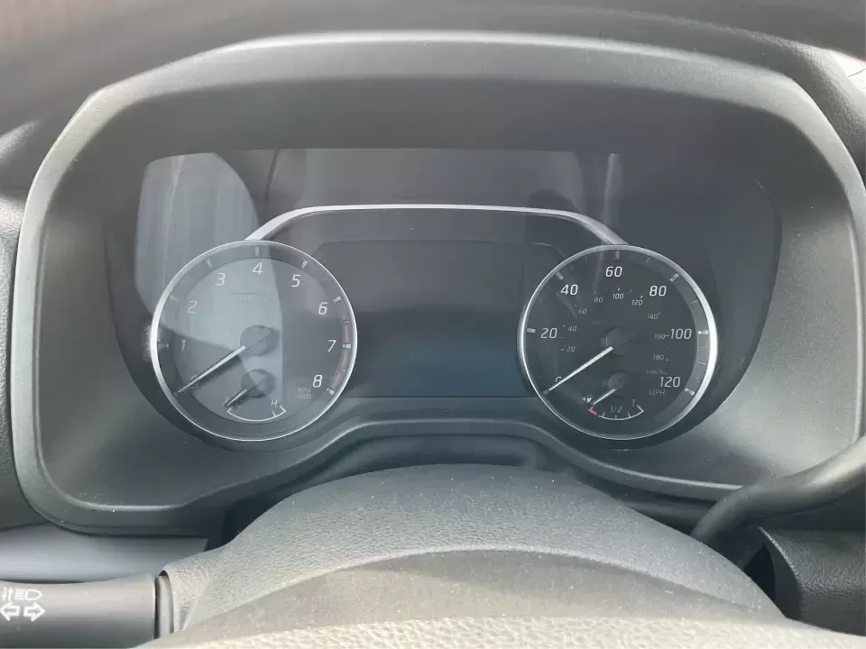 2021 Nissan TITAN Crew Cab S 4x4 (1N6AA1EC4MN) with an Endurance 5.6L V-8 gasoline direct injection engine, 9A transmission, located at 1099 N County Rd 25A , Troy, OH, 45373, (937) 908-9800, 40.057079, -84.212883 - Discover ultimate versatility and rugged capability with this 2021 Nissan TITAN Crew Cab S 4x4, now available at Advantage Car and Credit in Piqua, OH. Whether you're navigating the bustling streets of Piqua or heading out for weekend adventures, this truck is designed to adapt to your lifestyle. Pe - Photo#14