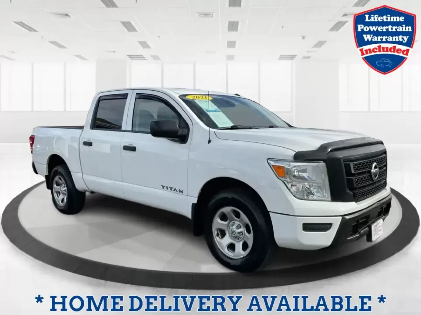 2021 Nissan TITAN Crew Cab S 4x4 (1N6AA1EC4MN) with an Endurance 5.6L V-8 gasoline direct injection engine, located at 401 Woodman Dr, Riverside, OH, 45431, (937) 908-9800, 39.760899, -84.123421 - Discover ultimate versatility and rugged capability with this 2021 Nissan TITAN Crew Cab S 4x4, now available at Advantage Car and Credit in Piqua, OH. Whether you're navigating the bustling streets of Piqua or heading out for weekend adventures, this truck is designed to adapt to your lifestyle. Pe - Photo#0