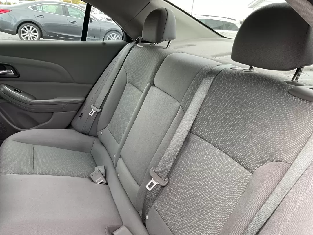 2014 Chevrolet Malibu 1LS (1G11B5SLXEF) with an ECOTEC 2.5L I-4 gasoline direct injection engine, 6-Speed Automatic transmission, located at 8750 N County Rd 25A, Piqua, OH, 45356, (937) 908-9800, 40.164391, -84.232513 - **Discover Your Next Adventure with the 2014 Chevrolet Malibu at Advantage Car and Credit - Vandalia!**<br /> <br /> Are you on the lookout for a reliable, stylish vehicle that fits seamlessly into your busy lifestyle? Look no further! The 2014 Chevrolet Malibu 1LS is your perfect companion for dail - Photo#10