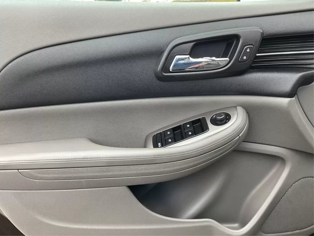 2014 Chevrolet Malibu 1LS (1G11B5SLXEF) with an ECOTEC 2.5L I-4 gasoline direct injection engine, 6-Speed Automatic transmission, located at 8750 N County Rd 25A, Piqua, OH, 45356, (937) 908-9800, 40.164391, -84.232513 - **Discover Your Next Adventure with the 2014 Chevrolet Malibu at Advantage Car and Credit - Vandalia!**<br /> <br /> Are you on the lookout for a reliable, stylish vehicle that fits seamlessly into your busy lifestyle? Look no further! The 2014 Chevrolet Malibu 1LS is your perfect companion for dail - Photo#19