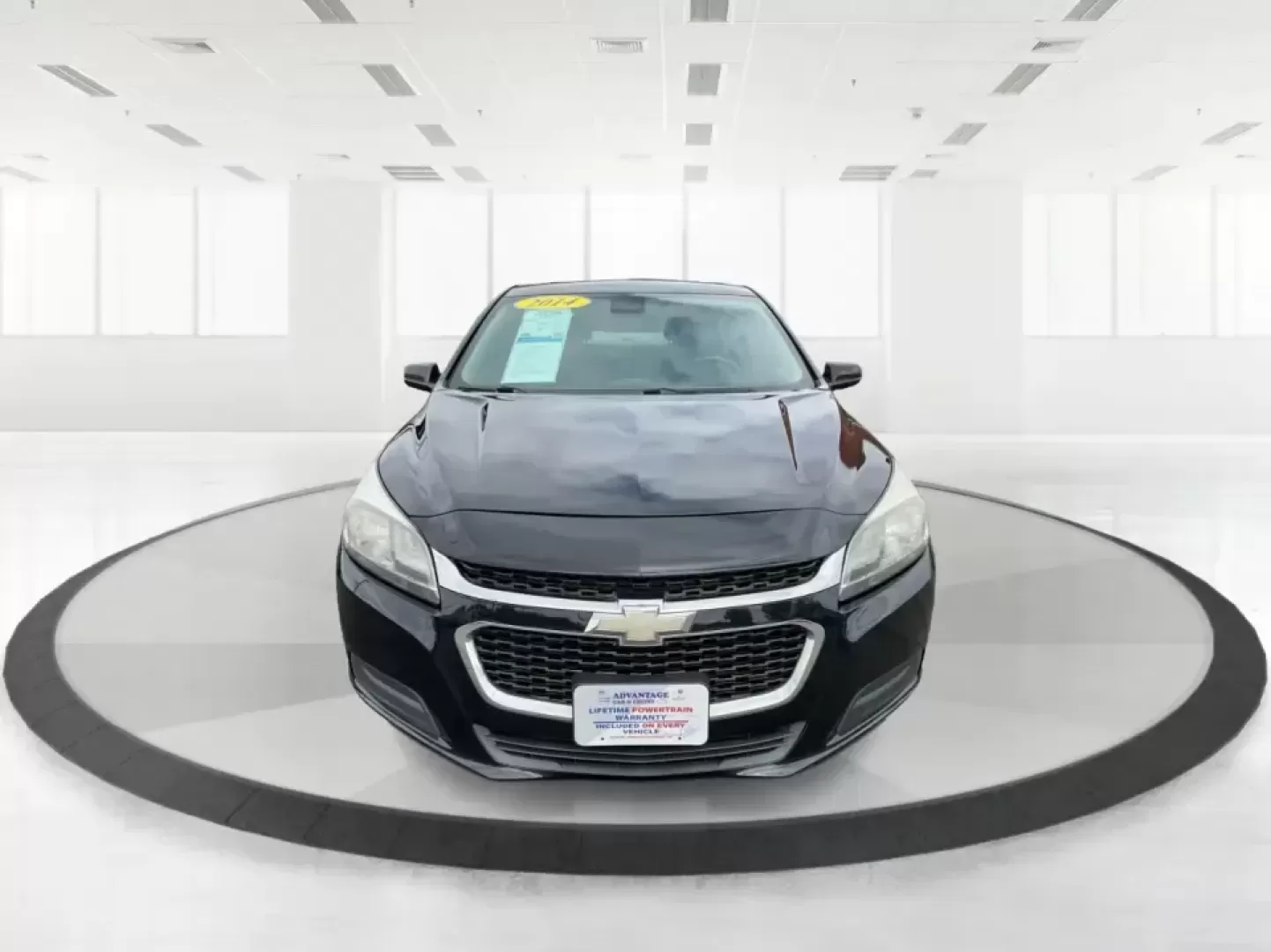 2014 Chevrolet Malibu 1LS (1G11B5SLXEF) with an ECOTEC 2.5L I-4 gasoline direct injection engine, 6-Speed Automatic transmission, located at 4508 South Dixie Dr, Moraine, OH, 45439, (937) 908-9800, 39.689976, -84.218452 - **Discover Your Next Adventure with the 2014 Chevrolet Malibu at Advantage Car and Credit - Vandalia!**<br /> <br /> Are you on the lookout for a reliable, stylish vehicle that fits seamlessly into your busy lifestyle? Look no further! The 2014 Chevrolet Malibu 1LS is your perfect companion for dail - Photo#7