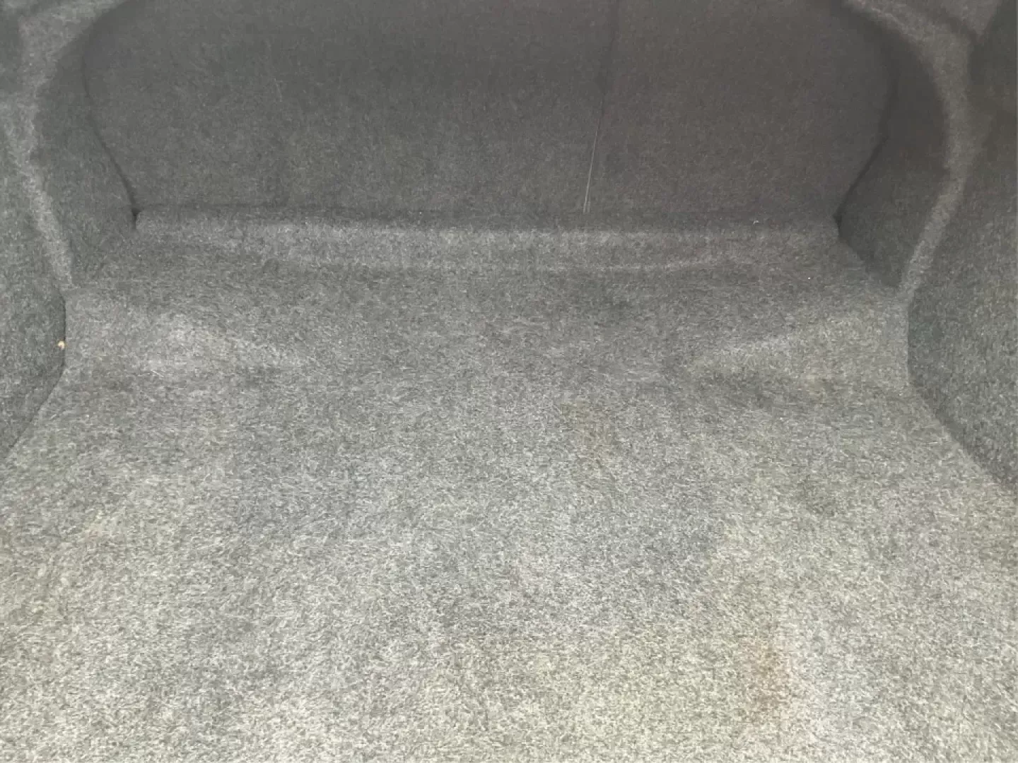 2014 Chevrolet Malibu 1LS (1G11B5SLXEF) with an ECOTEC 2.5L I-4 gasoline direct injection engine, 6-Speed Automatic transmission, located at 4508 South Dixie Dr, Moraine, OH, 45439, (937) 908-9800, 39.689976, -84.218452 - **Discover Your Next Adventure with the 2014 Chevrolet Malibu at Advantage Car and Credit - Vandalia!**<br /> <br /> Are you on the lookout for a reliable, stylish vehicle that fits seamlessly into your busy lifestyle? Look no further! The 2014 Chevrolet Malibu 1LS is your perfect companion for dail - Photo#12