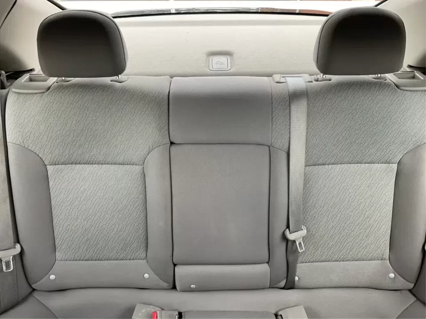 2014 Chevrolet Malibu 1LS (1G11B5SLXEF) with an ECOTEC 2.5L I-4 gasoline direct injection engine, 6-Speed Automatic transmission, located at 4508 South Dixie Dr, Moraine, OH, 45439, (937) 908-9800, 39.689976, -84.218452 - **Discover Your Next Adventure with the 2014 Chevrolet Malibu at Advantage Car and Credit - Vandalia!**<br /> <br /> Are you on the lookout for a reliable, stylish vehicle that fits seamlessly into your busy lifestyle? Look no further! The 2014 Chevrolet Malibu 1LS is your perfect companion for dail - Photo#14