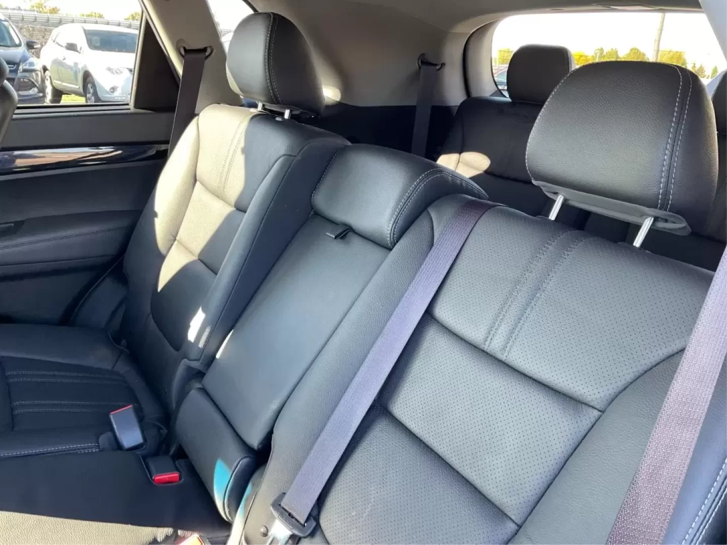 2014 Kia Sorento LX (5XYKTDA61EG) with an 2.4L I-4 gasoline direct injection engine, located at 880 E. National Road, Vandalia, OH, 45377, (937) 908-9800, 39.891918, -84.183594 - **Adventure Awaits with the 2014 Kia Sorento LX Perfect for Families and Road Warriors Alike!**<br /> <br /> At Advantage Car and Credit - Vandalia, we understand that your vehicle is more than just a mode of transportation; it's an essential part of your lifestyle. If you're looking for a versatil - Photo#10