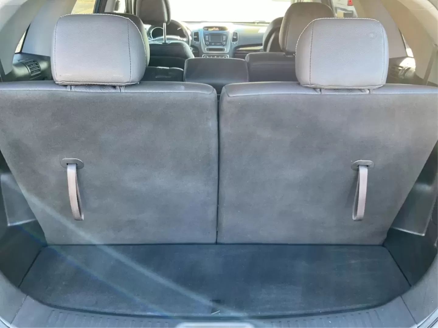 2014 Kia Sorento LX (5XYKTDA61EG) with an 2.4L I-4 gasoline direct injection engine, located at 880 E. National Road, Vandalia, OH, 45377, (937) 908-9800, 39.891918, -84.183594 - **Adventure Awaits with the 2014 Kia Sorento LX Perfect for Families and Road Warriors Alike!**<br /> <br /> At Advantage Car and Credit - Vandalia, we understand that your vehicle is more than just a mode of transportation; it's an essential part of your lifestyle. If you're looking for a versatil - Photo#12