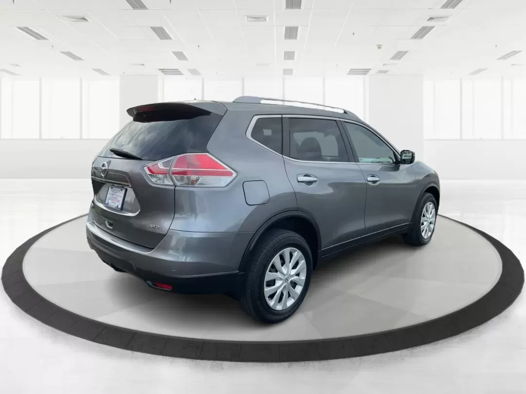 2016 Nissan Rogue S (KNMAT2MV7GP) with an 2.5L I-4 DOHC engine, located at 1184 Kauffman Ave, Fairborn, OH, 45324, (937) 908-9800, 39.807072, -84.030914 - **Explore New Horizons with the 2016 Nissan Rogue: Your Ideal Adventure Companion!**<br /> <br /> Are you ready to elevate your driving experience and embark on new adventures? Look no further than this stunning 2016 Nissan Rogue, perfect for family outings, weekend getaways, or those long commutes - Photo#2