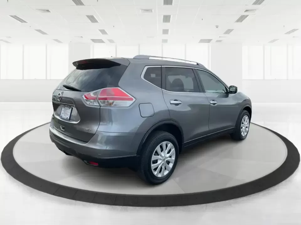 2016 Nissan Rogue S (KNMAT2MV7GP) with an 2.5L I-4 DOHC engine, CVT transmission, located at 880 E. National Road, Vandalia, OH, 45377, (937) 908-9800, 39.891918, -84.183594 - **Explore New Horizons with the 2016 Nissan Rogue: Your Ideal Adventure Companion!**<br /> <br /> Are you ready to elevate your driving experience and embark on new adventures? Look no further than this stunning 2016 Nissan Rogue, perfect for family outings, weekend getaways, or those long commutes - Photo#2