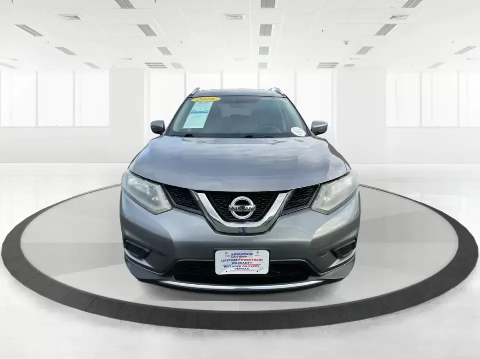 2016 Nissan Rogue S (KNMAT2MV7GP) with an 2.5L I-4 DOHC engine, CVT transmission, located at 880 E. National Road, Vandalia, OH, 45377, (937) 908-9800, 39.891918, -84.183594 - **Explore New Horizons with the 2016 Nissan Rogue: Your Ideal Adventure Companion!**<br /> <br /> Are you ready to elevate your driving experience and embark on new adventures? Look no further than this stunning 2016 Nissan Rogue, perfect for family outings, weekend getaways, or those long commutes - Photo#7