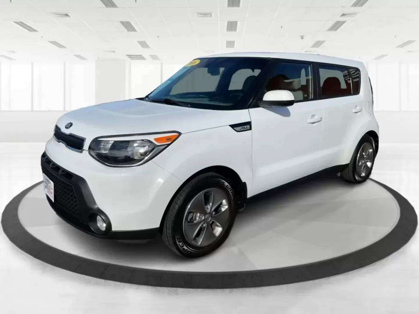 2015 Kia Soul Base (KNDJN2A25F7) with an Other engine, located at 1951 S Dayton Lakeview Rd., New Carlisle, OH, 45344, (937) 908-9800, 39.890999, -84.050255 - Experience the perfect blend of comfort, versatility, and style with the 2015 Kia Soul, available now at Advantage Car and Credit in New Carlisle, OH. Whether you're a busy professional navigating long commutes or a growing family seeking a spacious and safe ride, this vehicle is designed to elevate - Photo#7