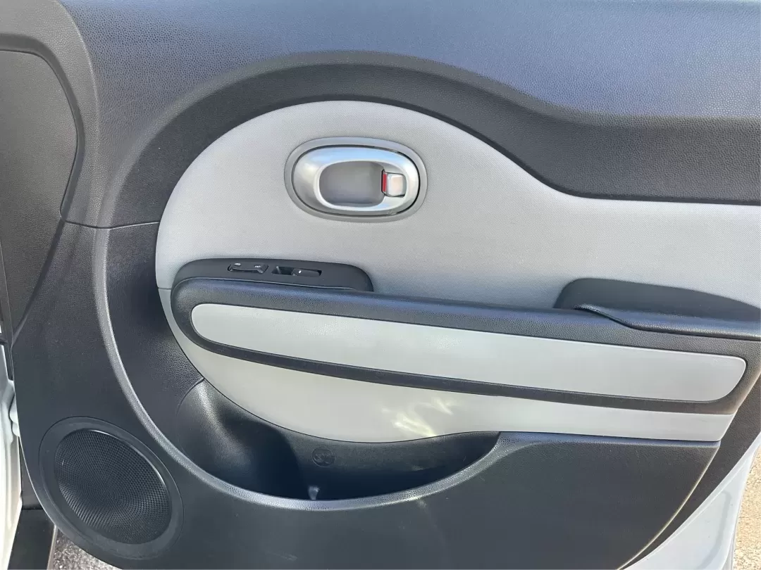 2015 Kia Soul Base (KNDJN2A25F7) with an Other engine, located at 1951 S Dayton Lakeview Rd., New Carlisle, OH, 45344, (937) 908-9800, 39.890999, -84.050255 - Experience the perfect blend of comfort, versatility, and style with the 2015 Kia Soul, available now at Advantage Car and Credit in New Carlisle, OH. Whether you're a busy professional navigating long commutes or a growing family seeking a spacious and safe ride, this vehicle is designed to elevate - Photo#17