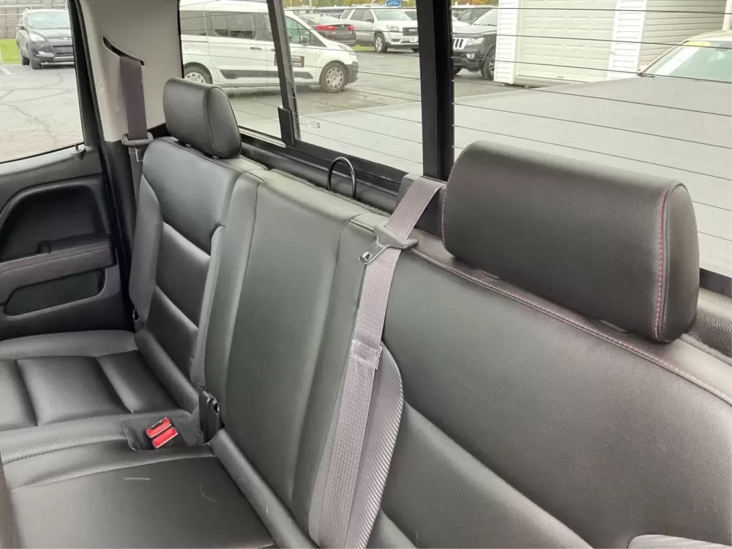 2015 GMC Sierra 1500 SLT (1GTV2VEC7FZ) with an EcoTec3 6.2L V-8 gasoline direct injection engine, located at 1230 East Main St, Xenia, OH, 45385, (937) 908-9800, 39.688026, -83.910172 - **Unlock Your Adventures with the 2015 GMC Sierra 1500 SLT at Advantage Car and Credit - Piqua!**<br /> <br /> If you're seeking a reliable companion for your weekend adventures or a powerful workhorse for everyday tasks, look no further than this stunning 2015 GMC Sierra 1500 SLT. With its robust c - Photo#10