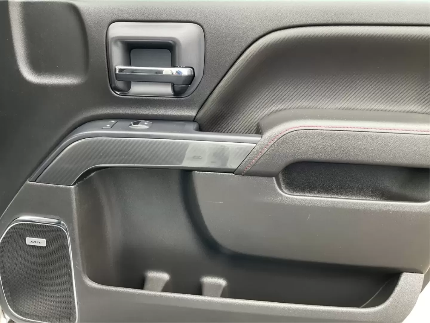 2015 GMC Sierra 1500 SLT (1GTV2VEC7FZ) with an EcoTec3 6.2L V-8 gasoline direct injection engine, located at 1230 East Main St, Xenia, OH, 45385, (937) 908-9800, 39.688026, -83.910172 - **Unlock Your Adventures with the 2015 GMC Sierra 1500 SLT at Advantage Car and Credit - Piqua!**<br /> <br /> If you're seeking a reliable companion for your weekend adventures or a powerful workhorse for everyday tasks, look no further than this stunning 2015 GMC Sierra 1500 SLT. With its robust c - Photo#19