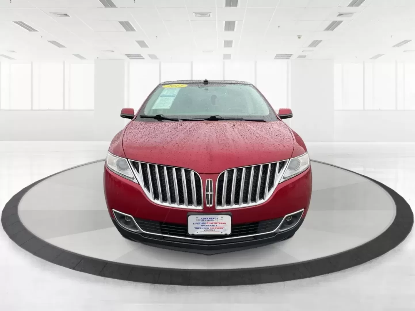 2013 Lincoln MKX Base (2LMDJ8JK8DB) with an Other engine, located at 1951 S Dayton Lakeview Rd., New Carlisle, OH, 45344, (937) 908-9800, 39.890999, -84.050255 - **Drive in Style and Comfort: 2013 Lincoln MKX at Advantage Car and Credit!**<br /> <br /> Are you ready to elevate your daily commute or weekend adventures? The 2013 Lincoln MKX is the perfect vehicle for those seeking luxury, reliability, and versatility. Whether you're a growing family looking fo - Photo#7