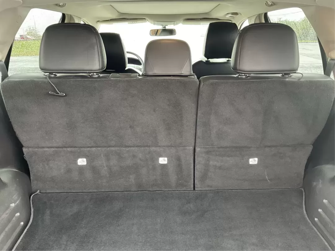 2013 Lincoln MKX Base (2LMDJ8JK8DB) with an Other engine, located at 1951 S Dayton Lakeview Rd., New Carlisle, OH, 45344, (937) 908-9800, 39.890999, -84.050255 - **Drive in Style and Comfort: 2013 Lincoln MKX at Advantage Car and Credit!**<br /> <br /> Are you ready to elevate your daily commute or weekend adventures? The 2013 Lincoln MKX is the perfect vehicle for those seeking luxury, reliability, and versatility. Whether you're a growing family looking fo - Photo#12