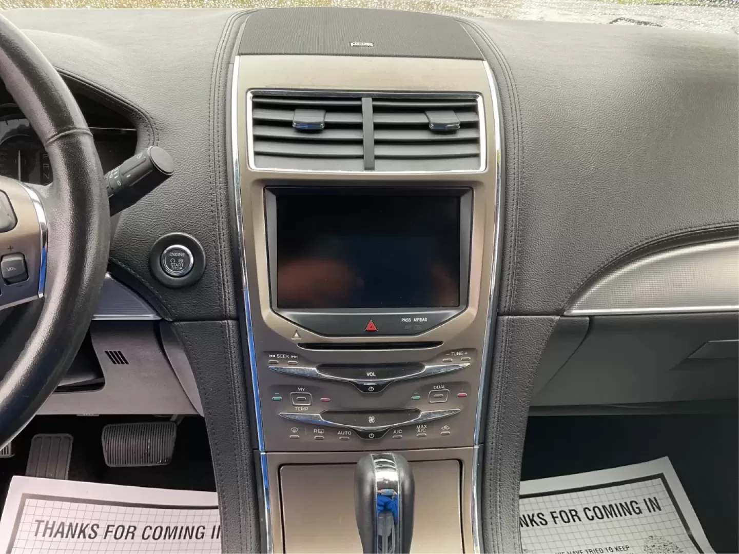 2013 Lincoln MKX Base (2LMDJ8JK8DB) with an Other engine, located at 1951 S Dayton Lakeview Rd., New Carlisle, OH, 45344, (937) 908-9800, 39.890999, -84.050255 - **Drive in Style and Comfort: 2013 Lincoln MKX at Advantage Car and Credit!**<br /> <br /> Are you ready to elevate your daily commute or weekend adventures? The 2013 Lincoln MKX is the perfect vehicle for those seeking luxury, reliability, and versatility. Whether you're a growing family looking fo - Photo#13