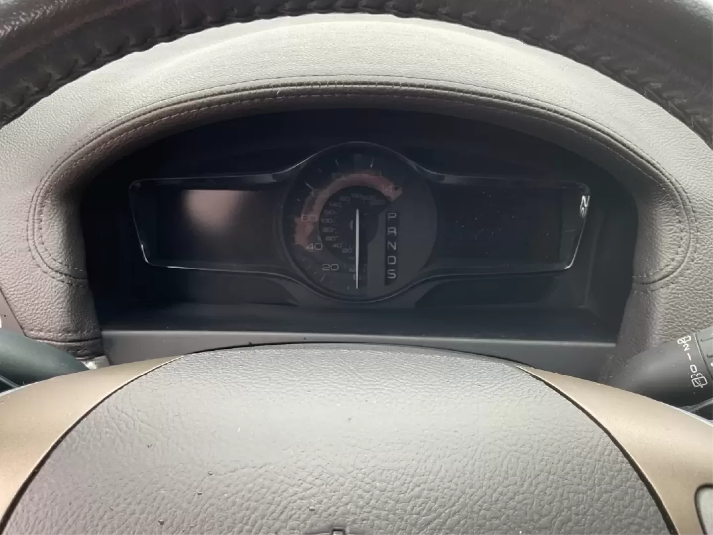 2013 Lincoln MKX Base (2LMDJ8JK8DB) with an Other engine, located at 1951 S Dayton Lakeview Rd., New Carlisle, OH, 45344, (937) 908-9800, 39.890999, -84.050255 - **Drive in Style and Comfort: 2013 Lincoln MKX at Advantage Car and Credit!**<br /> <br /> Are you ready to elevate your daily commute or weekend adventures? The 2013 Lincoln MKX is the perfect vehicle for those seeking luxury, reliability, and versatility. Whether you're a growing family looking fo - Photo#15