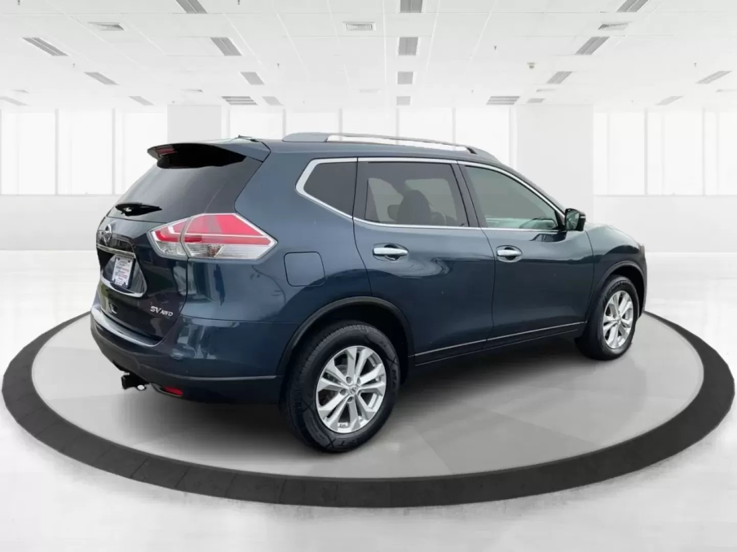 2015 Nissan Rogue SV (5N1AT2MV3FC) with an 2.5L I-4 DOHC engine, located at 1951 S Dayton Lakeview Rd., New Carlisle, OH, 45344, (937) 908-9800, 39.890999, -84.050255 - Are you in search of the perfect vehicle to elevate your family outings or weekend adventures? Look no further than this stunning 2015 Nissan Rogue SV, available now at Advantage Car and Credit in New Carlisle, OH. This versatile SUV is not just a means of transportation; it's a lifestyle companion - Photo#2