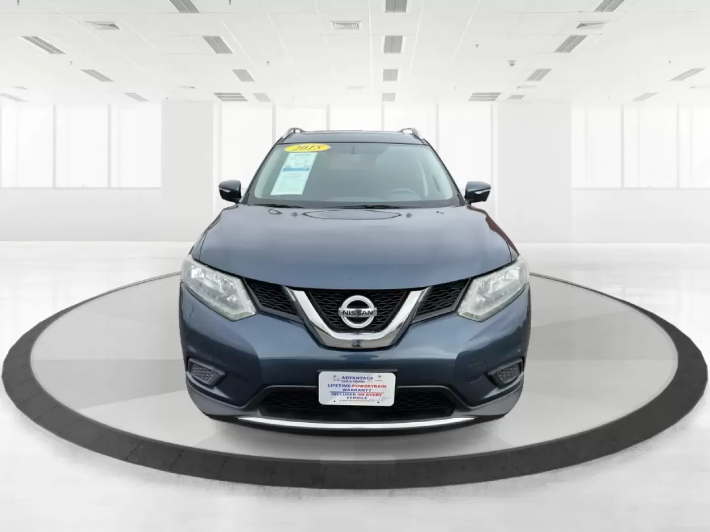 2015 Nissan Rogue SV (5N1AT2MV3FC) with an 2.5L I-4 DOHC engine, located at 1951 S Dayton Lakeview Rd., New Carlisle, OH, 45344, (937) 908-9800, 39.890999, -84.050255 - Are you in search of the perfect vehicle to elevate your family outings or weekend adventures? Look no further than this stunning 2015 Nissan Rogue SV, available now at Advantage Car and Credit in New Carlisle, OH. This versatile SUV is not just a means of transportation; it's a lifestyle companion - Photo#5