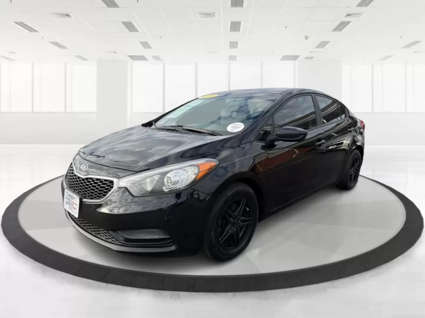 2015 Kia Forte LX (KNAFX4A67F5) with an 1.8L I-4 DOHC engine, located at 1099 N County Rd 25A , Troy, OH, 45373, (937) 908-9800, 40.057079, -84.212883 - Experience the perfect blend of style, comfort, and reliability with the 2015 Kia Forte LX, available now at Advantage Car and Credit in New Carlisle, OH. This sleek sedan is designed to elevate your daily commute and provide the ideal ride for weekend adventures, making it a versatile choice for ev - Photo#8