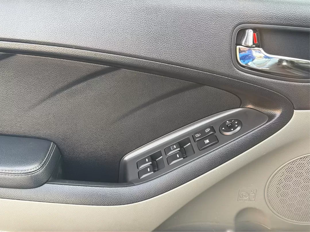 2015 Kia Forte LX (KNAFX4A67F5) with an 1.8L I-4 DOHC engine, located at 8750 N County Rd 25A, Piqua, OH, 45356, (937) 908-9800, 40.164391, -84.232513 - 2015 Kia Forte LX - Photo#17