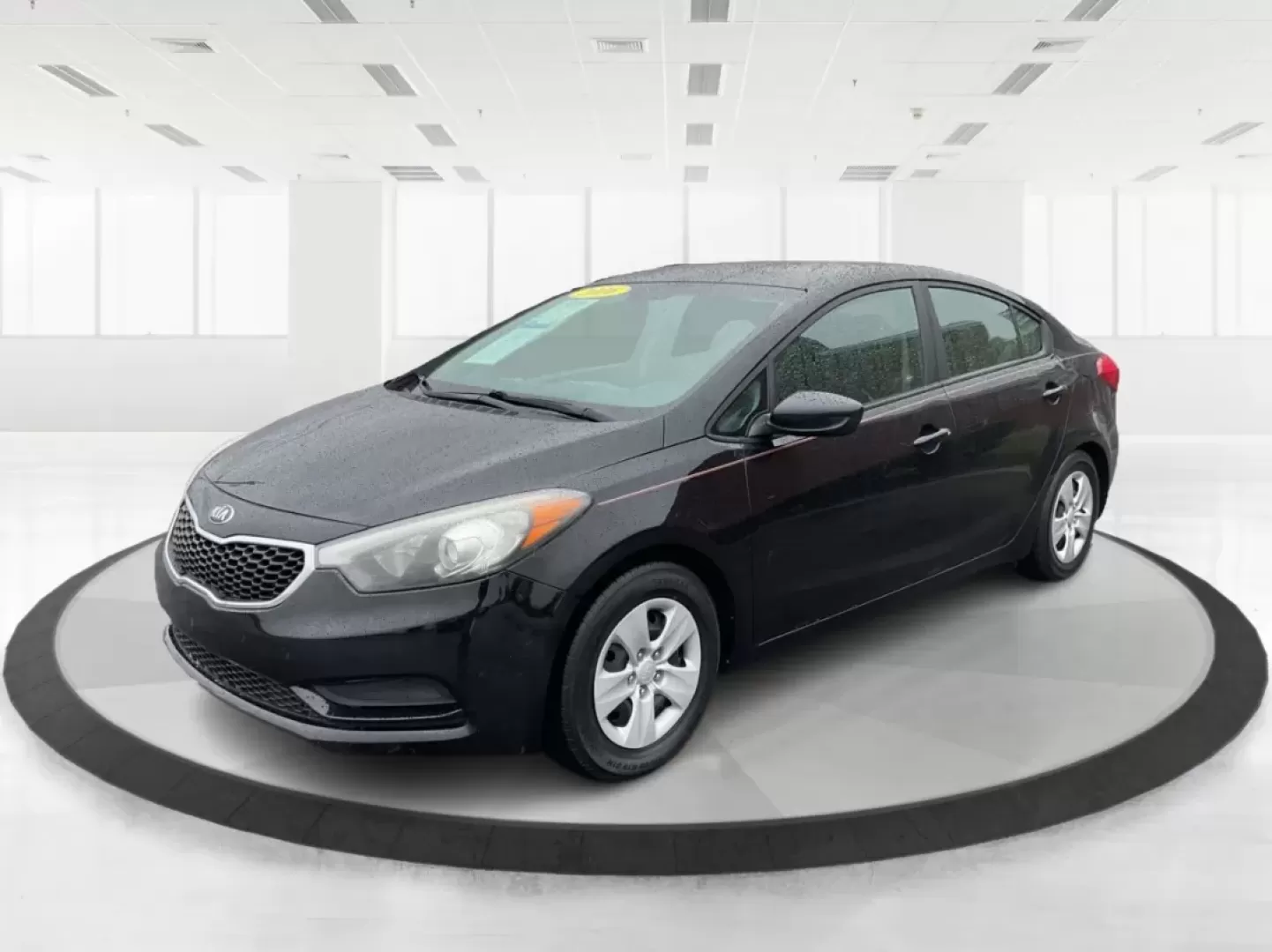 2016 Kia Forte LX (KNAFK4A68G5) with an 1.8L I-4 DOHC engine, located at 1184 Kauffman Ave, Fairborn, OH, 45324, (937) 908-9800, 39.807072, -84.030914 - **Discover Your Perfect Commuter Companion: 2016 Kia Forte LX at Advantage Car and Credit - Fairborn**<br /> <br /> Are you tired of the daily grind on public transportation or cramped rides with friends? Elevate your commuting experience with this stunning 2016 Kia Forte LX, designed to make every - Photo#8