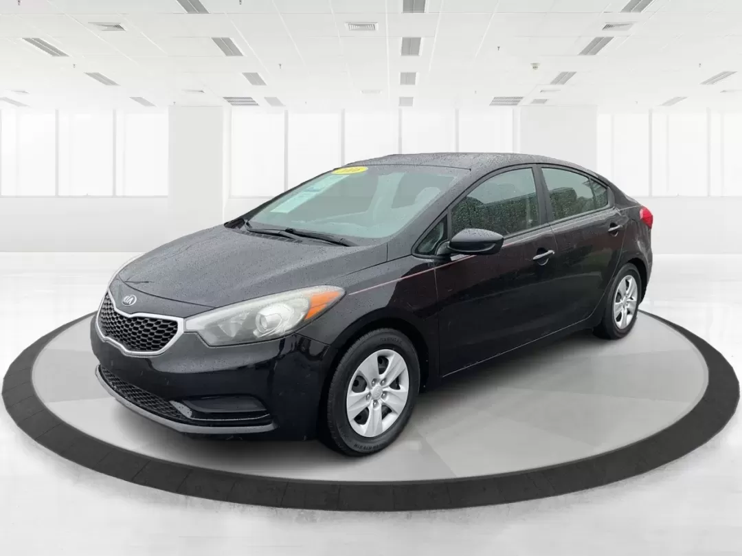2016 Kia Forte LX (KNAFK4A68G5) with an 1.8L I-4 DOHC engine, located at 1184 Kauffman Ave, Fairborn, OH, 45324, (937) 908-9800, 39.807072, -84.030914 - **Discover Your Perfect Commuter Companion: 2016 Kia Forte LX at Advantage Car and Credit - Fairborn**<br /> <br /> Are you tired of the daily grind on public transportation or cramped rides with friends? Elevate your commuting experience with this stunning 2016 Kia Forte LX, designed to make every - Photo#8