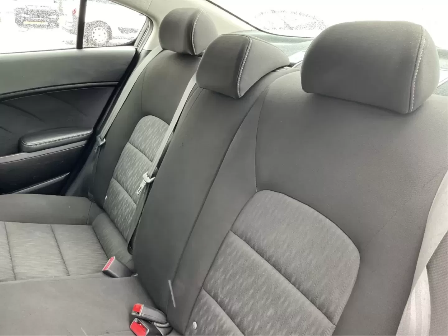 2016 Kia Forte LX (KNAFK4A68G5) with an 1.8L I-4 DOHC engine, located at 1184 Kauffman Ave, Fairborn, OH, 45324, (937) 908-9800, 39.807072, -84.030914 - **Discover Your Perfect Commuter Companion: 2016 Kia Forte LX at Advantage Car and Credit - Fairborn**<br /> <br /> Are you tired of the daily grind on public transportation or cramped rides with friends? Elevate your commuting experience with this stunning 2016 Kia Forte LX, designed to make every - Photo#10