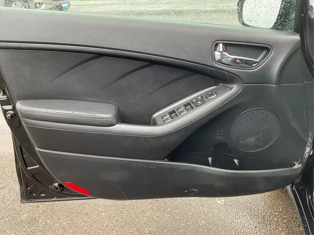 2016 Kia Forte LX (KNAFK4A68G5) with an 1.8L I-4 DOHC engine, located at 1184 Kauffman Ave, Fairborn, OH, 45324, (937) 908-9800, 39.807072, -84.030914 - **Discover Your Perfect Commuter Companion: 2016 Kia Forte LX at Advantage Car and Credit - Fairborn**<br /> <br /> Are you tired of the daily grind on public transportation or cramped rides with friends? Elevate your commuting experience with this stunning 2016 Kia Forte LX, designed to make every - Photo#17