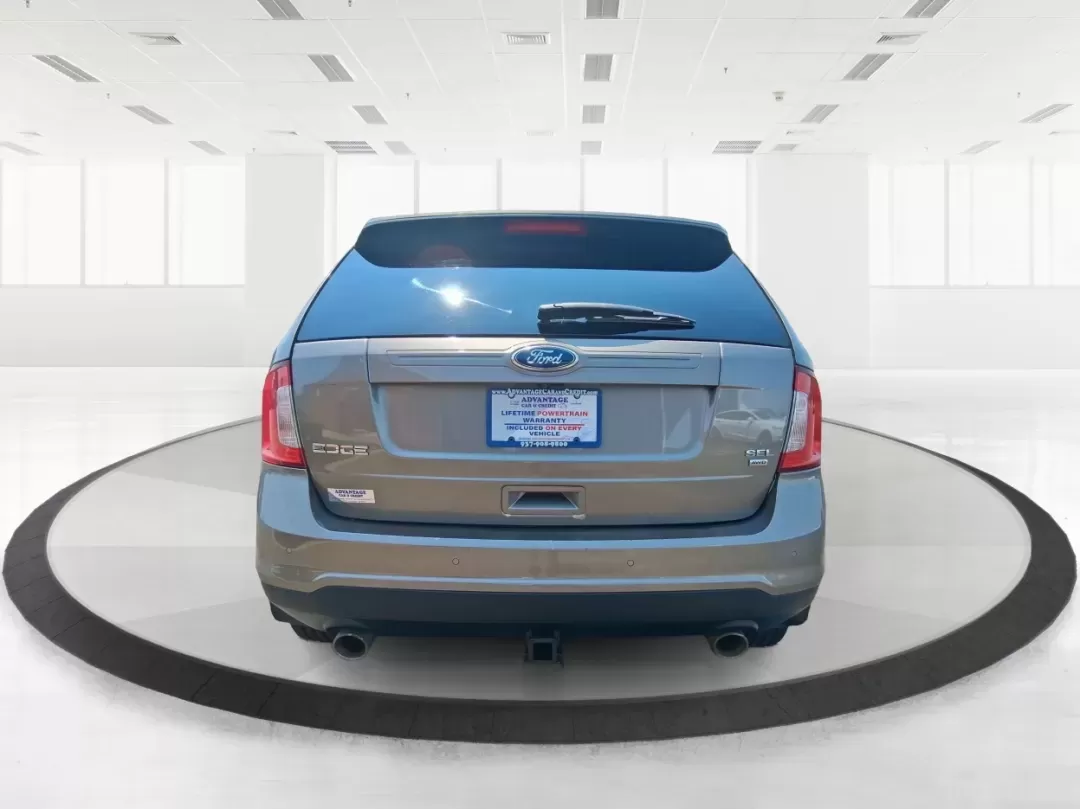 2014 Ford Edge SEL (2FMDK4JCXEB) with an 3.5L V-6 DOHC engine, 6-Speed Automatic transmission, located at 4508 South Dixie Dr, Moraine, OH, 45439, (937) 908-9800, 39.689976, -84.218452 - Are you searching for the perfect vehicle to elevate your family adventures or enhance your daily commute? Look no further! The 2014 Ford Edge SEL is designed to fit every aspect of your lifestyle, whether you're navigating busy city streets, embarking on weekend getaways, or simply running errands - Photo#3