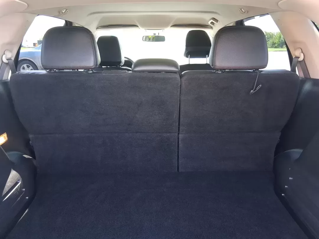 2014 Ford Edge SEL (2FMDK4JCXEB) with an 3.5L V-6 DOHC engine, 6-Speed Automatic transmission, located at 4508 South Dixie Dr, Moraine, OH, 45439, (937) 908-9800, 39.689976, -84.218452 - Are you searching for the perfect vehicle to elevate your family adventures or enhance your daily commute? Look no further! The 2014 Ford Edge SEL is designed to fit every aspect of your lifestyle, whether you're navigating busy city streets, embarking on weekend getaways, or simply running errands - Photo#12