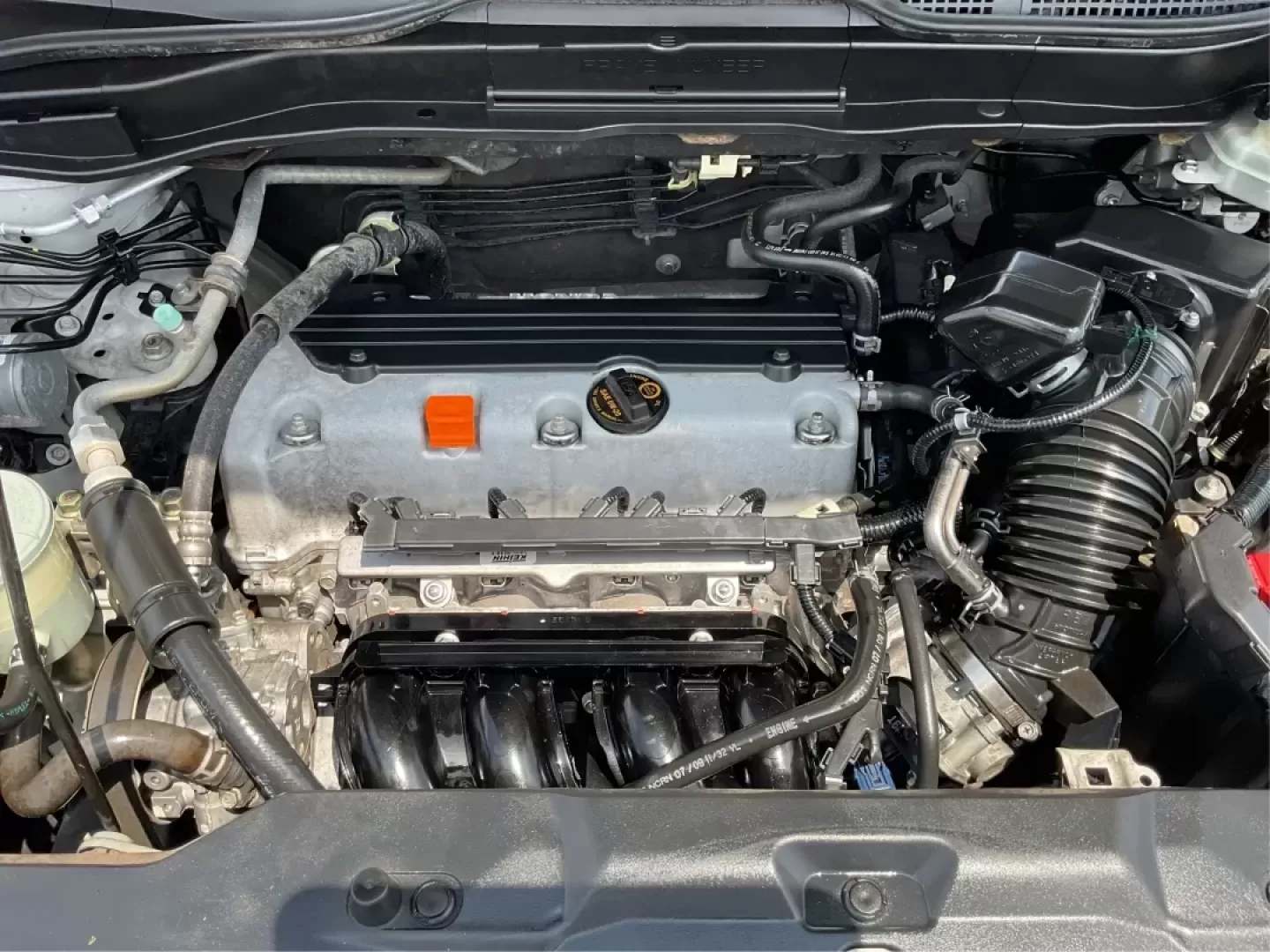 2010 Honda CR-V EX (5J6RE3H58AL) with an 2.4L I-4 DOHC engine, located at 880 E. National Road, Vandalia, OH, 45377, (937) 908-9800, 39.891918, -84.183594 - **Discover Your Next Adventure with the 2010 Honda CR-V EX from Advantage Car and Credit!**<br /> <br /> Are you ready to elevate your daily commute or embark on memorable weekend getaways? The 2010 Honda CR-V EX is the perfect companion for both the busy professional and the adventurous family. Wit - Photo#11