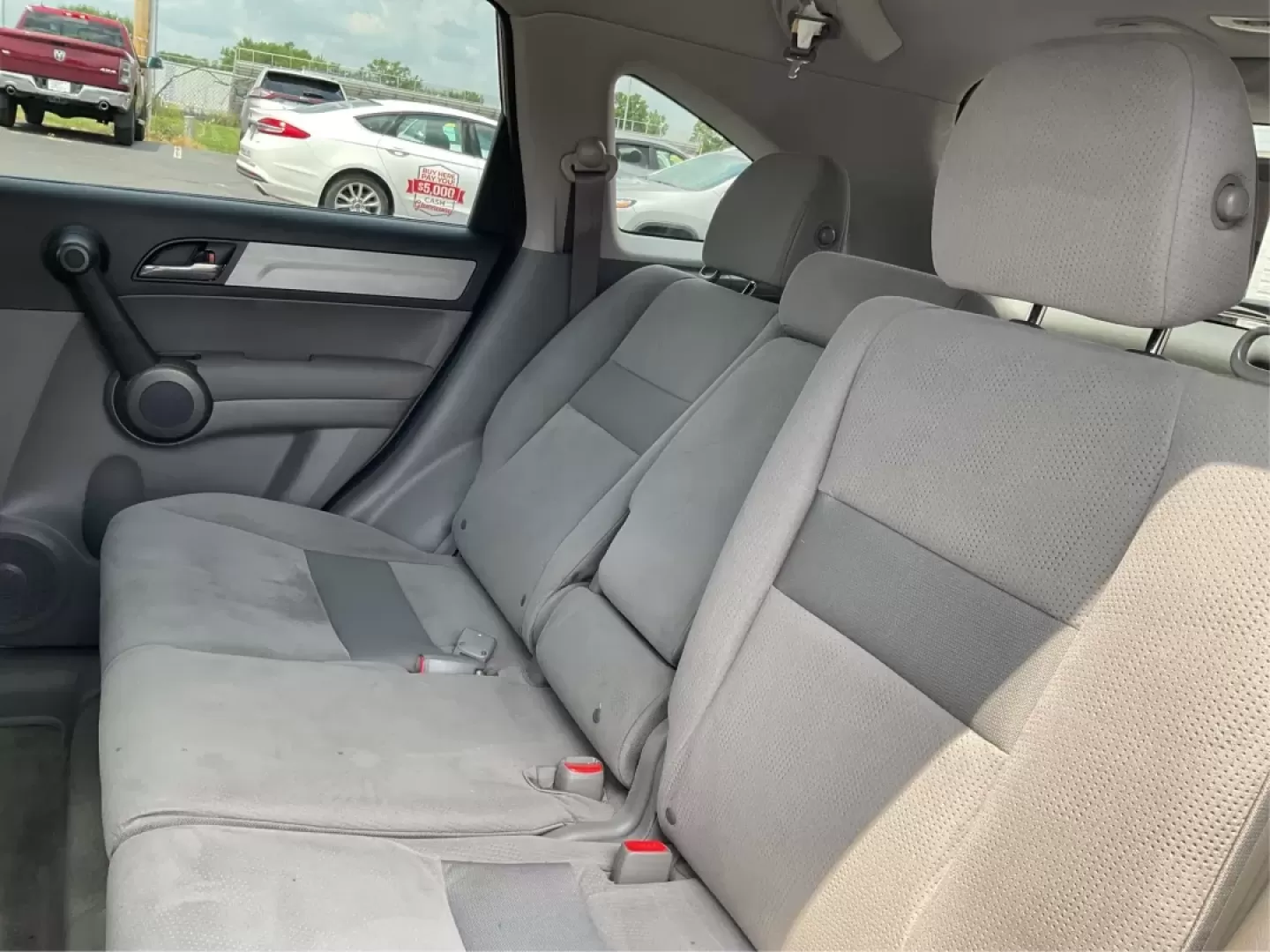 2010 Honda CR-V EX (5J6RE3H58AL) with an 2.4L I-4 DOHC engine, located at 1184 Kauffman Ave, Fairborn, OH, 45324, (937) 908-9800, 39.807072, -84.030914 - **Discover Your Next Adventure with the 2010 Honda CR-V EX from Advantage Car and Credit!**<br /> <br /> Are you ready to elevate your daily commute or embark on memorable weekend getaways? The 2010 Honda CR-V EX is the perfect companion for both the busy professional and the adventurous family. Wit - Photo#10