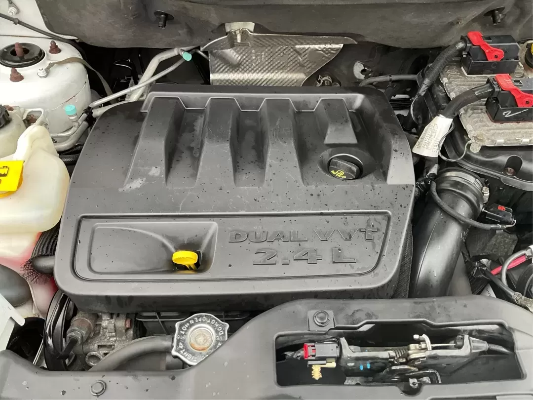 2016 Jeep Patriot Sport (1C4NJRBB5GD) with an 2.4L I-4 DOHC engine, located at 4508 South Dixie Dr, Moraine, OH, 45439, (937) 908-9800, 39.689976, -84.218452 - **Adventure Awaits with this 2016 Jeep Patriot Sport at Advantage Car and Credit - New Carlisle!**<br /> <br /> Are you ready to embrace the road less traveled? Whether you're planning weekend getaways with family or searching for the perfect commuter car that can handle a bit of adventure, this 201 - Photo#11