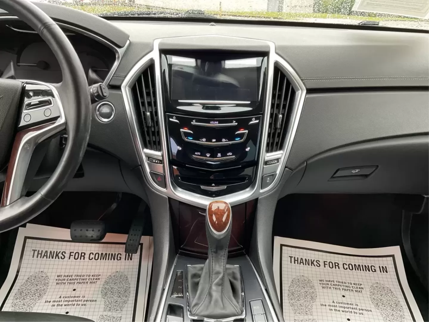 2015 Cadillac SRX Luxury Collection (3GYFNEE31FS) with an 3.6L V-6 gasoline direct injection engine, located at 1951 S Dayton Lakeview Rd., New Carlisle, OH, 45344, (937) 908-9800, 39.890999, -84.050255 - **Elevate Your Daily Drives and Weekend Adventures with a 2015 Cadillac SRX!**<br /> <br /> Are you ready to enhance your lifestyle with an SUV that balances luxury, capability, and comfort? Look no further than this stunning 2015 Cadillac SRX Luxury Collection, available now at Advantage Car and Cr - Photo#13