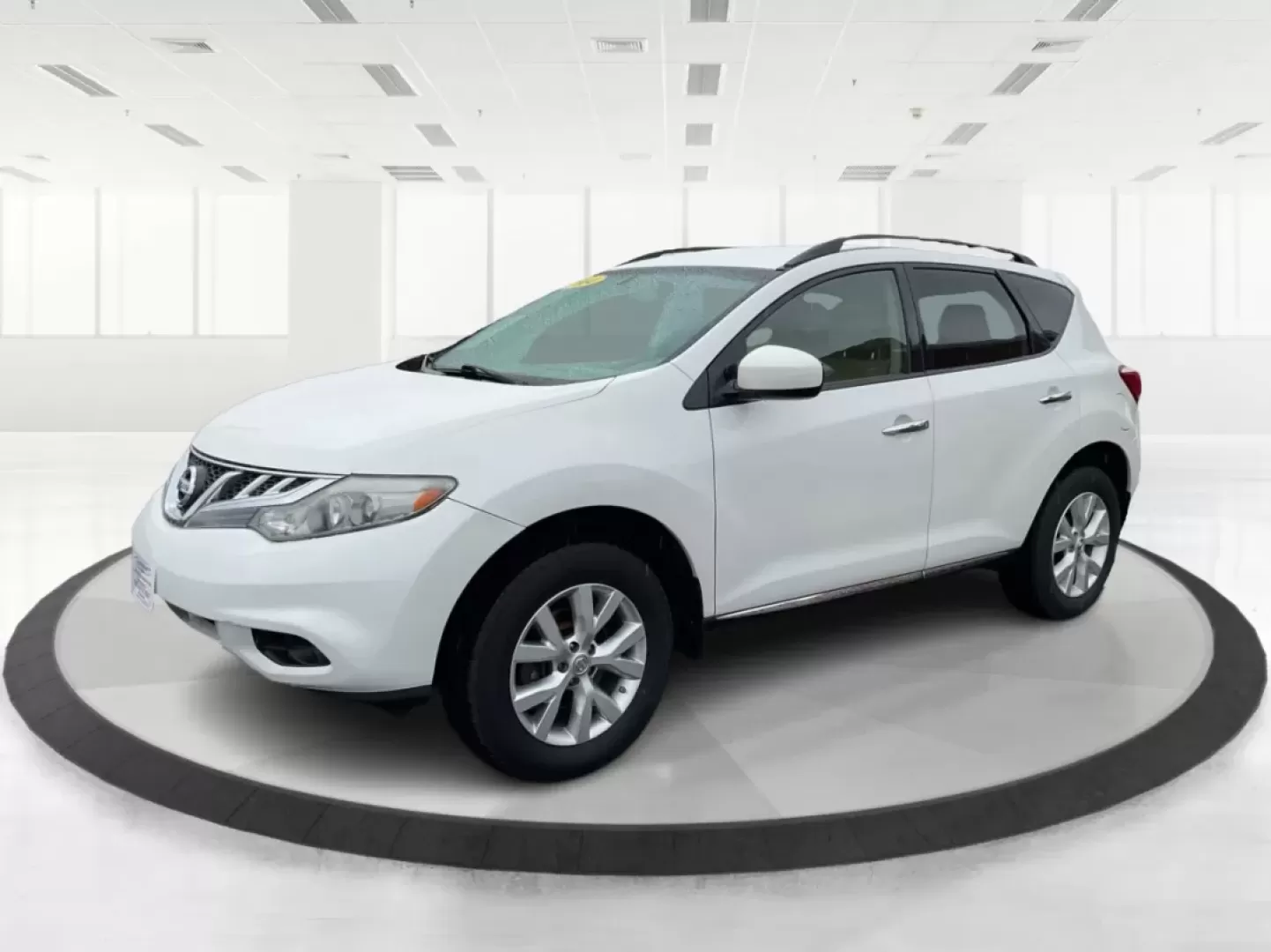 2014 Nissan Murano SV (JN8AZ1MW9EW) with an 3.5L V-6 DOHC engine, located at 401 Woodman Dr, Riverside, OH, 45431, (937) 908-9800, 39.760899, -84.123421 - **Discover the Perfect Blend of Style and Functionality with the 2014 Nissan Murano SV Your Ideal SUV for Riverside Adventures!**<br /> <br /> Are you searching for a versatile vehicle that can keep up with your busy lifestyle? Look no further! The 2014 Nissan Murano SV, available at Advantage Car - Photo#8